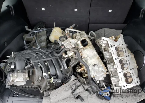 2018 Jeep Grand Cherokee Laredo z USA, uszkodzony, nr VIN 1C4RJFAG5JC214341